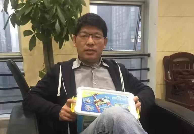 【情系华交 滴水汇海】宁波校友会名誉会长杨永平校友（88机械专业）设立并冠名“自强之星”奖学金